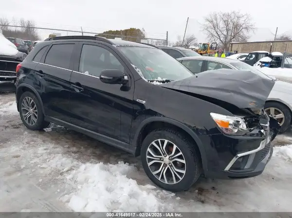 JA4AR4AW3JU003581 2018 MITSUBISHI OUTLANDER - Image 1