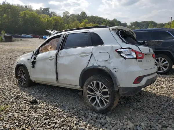 JA4AR4AW3JZ028385 2018 MITSUBISHI OUTLANDER - Image 2