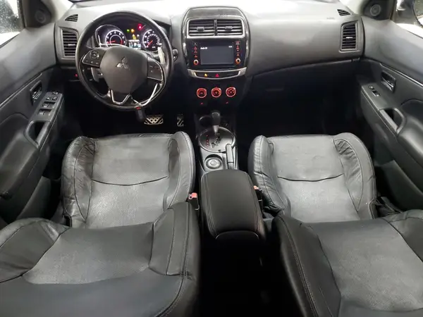 JA4AR4AW4GZ027786 2016 MITSUBISHI OUTLANDER - Image 8