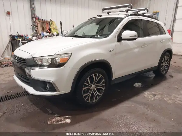 JA4AR4AW4GZ059041 2016 MITSUBISHI OUTLANDER - Image 2
