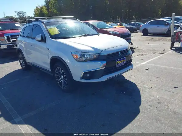 JA4AR4AW4HZ028440 2017 MITSUBISHI OUTLANDER - Image 1