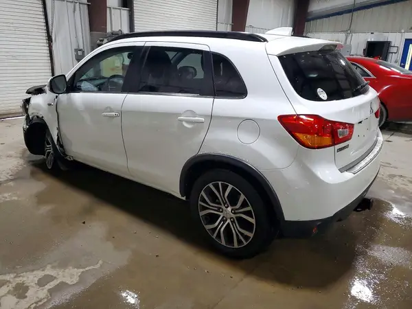 JA4AR4AW4HZ054312 2017 MITSUBISHI OUTLANDER - Image 2