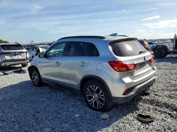 JA4AR4AW4JU009017 2018 MITSUBISHI OUTLANDER - Image 2