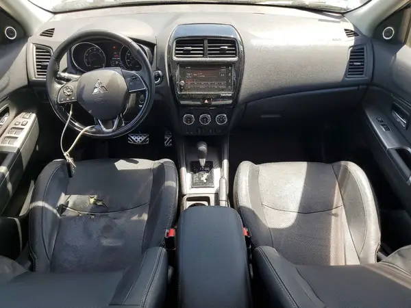 JA4AR4AW4JZ012342 2018 MITSUBISHI OUTLANDER - Image 8