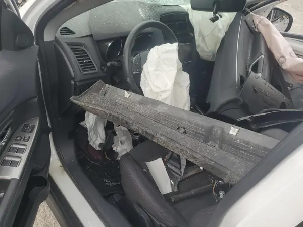 JA4AR4AW4KU021427 2019 MITSUBISHI OUTLANDER - Image 8
