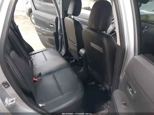 JA4AR4AW5GZ024511 2016 MITSUBISHI OUTLANDER - Image 8