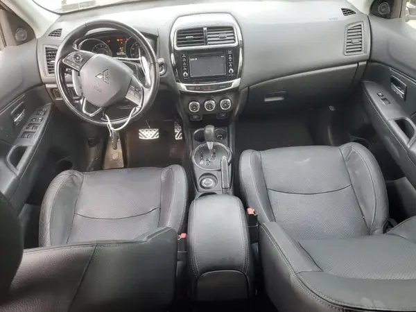 JA4AR4AW5GZ052292 2016 MITSUBISHI OUTLANDER - Image 8