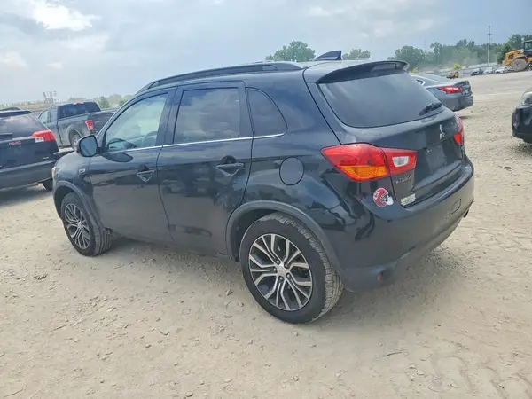JA4AR4AW5HZ049619 2017 MITSUBISHI OUTLANDER - Image 2