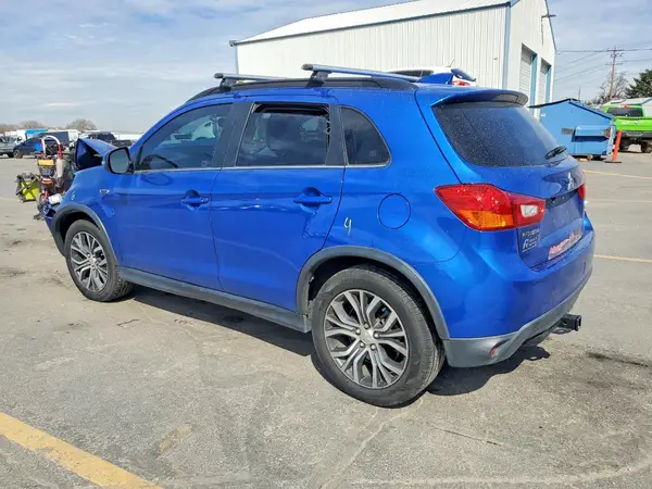 JA4AR4AW5HZ049930 2017 MITSUBISHI OUTLANDER - Image 2