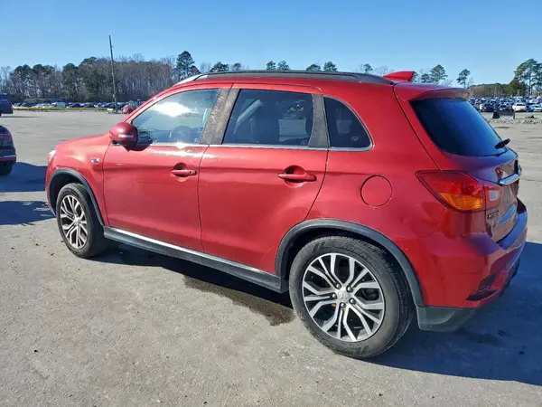 JA4AR4AW5JU002867 2018 MITSUBISHI OUTLANDER - Image 2