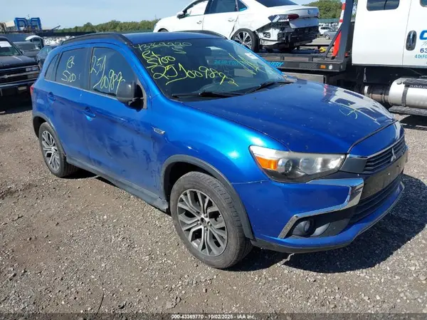 JA4AR4AW6GZ023352 2016 MITSUBISHI OUTLANDER - Image 1