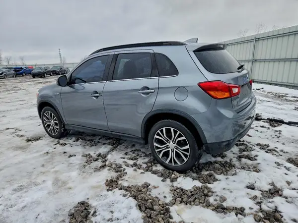 JA4AR4AW6HZ021117 2017 MITSUBISHI OUTLANDER - Image 2