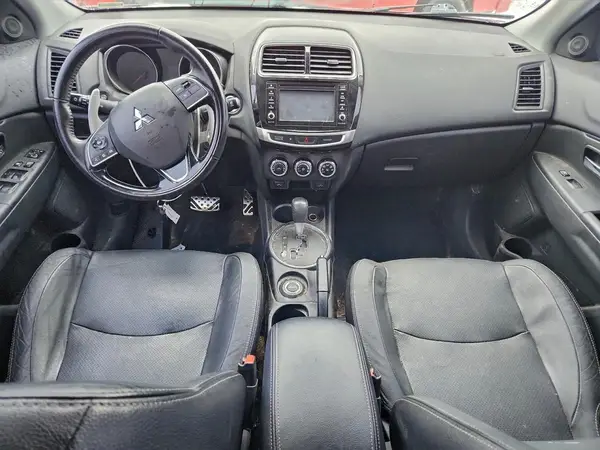 JA4AR4AW6HZ021117 2017 MITSUBISHI OUTLANDER - Image 8