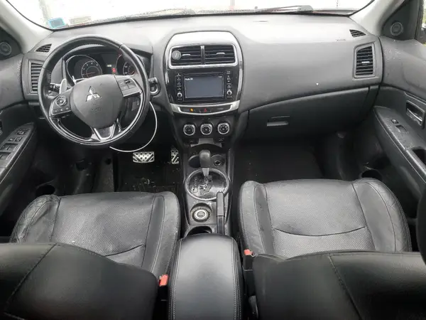 JA4AR4AW6HZ022137 2017 MITSUBISHI OUTLANDER - Image 8
