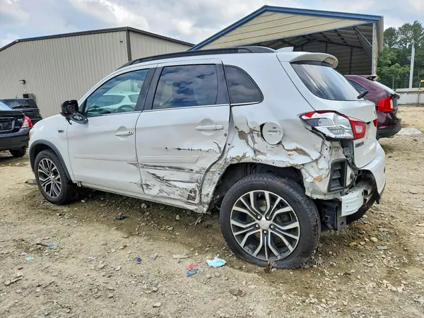 JA4AR4AW6HZ029623 2017 MITSUBISHI OUTLANDER - Image 2