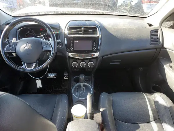 JA4AR4AW6HZ060256 2017 MITSUBISHI OUTLANDER - Image 8
