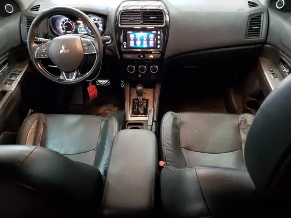 JA4AR4AW6JU025123 2018 MITSUBISHI OUTLANDER - Image 8