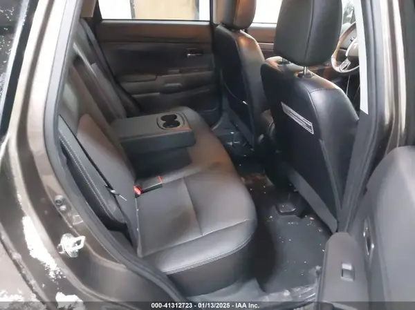 JA4AR4AW7HZ019327 2017 MITSUBISHI OUTLANDER - Image 8