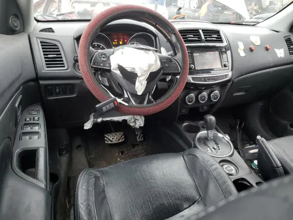 JA4AR4AW7HZ020011 2017 MITSUBISHI OUTLANDER - Image 8