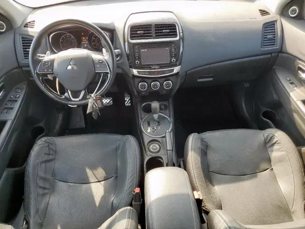 JA4AR4AW7HZ027928 2017 MITSUBISHI OUTLANDER - Image 8