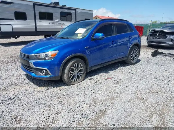 JA4AR4AW7HZ060010 2017 MITSUBISHI OUTLANDER - Image 2