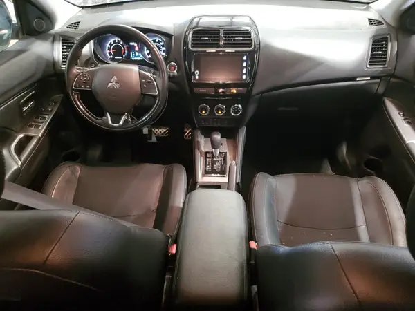 JA4AR4AW7JZ011878 2018 MITSUBISHI OUTLANDER - Image 8