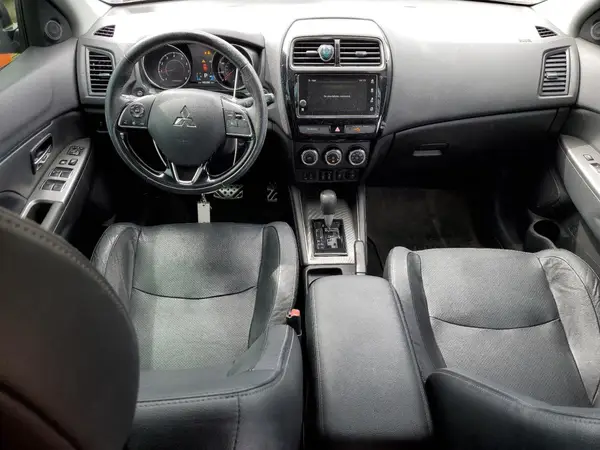JA4AR4AW7JZ030253 2018 MITSUBISHI OUTLANDER - Image 8