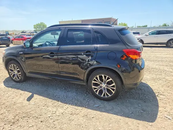 JA4AR4AW8GZ039696 2016 MITSUBISHI OUTLANDER - Image 2