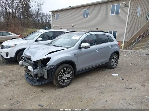 JA4AR4AW8HZ059609 2017 MITSUBISHI OUTLANDER - Image 2