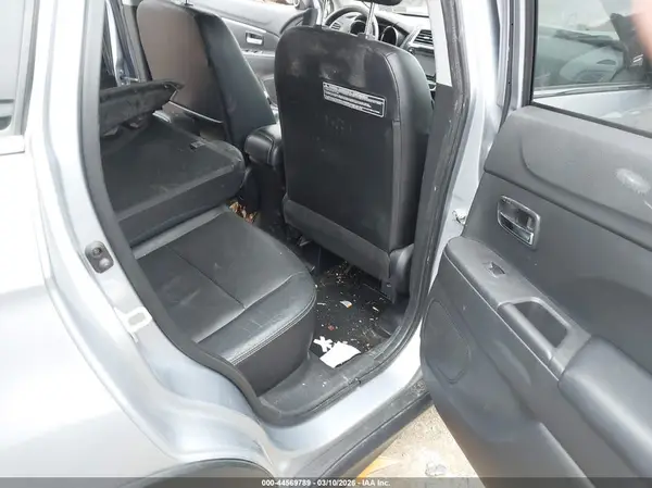 JA4AR4AW8HZ059609 2017 MITSUBISHI OUTLANDER - Image 8