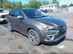 JA4AR4AW8JZ003238 2018 MITSUBISHI OUTLANDER
