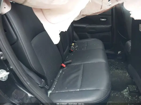 JA4AR4AW9GZ025631 2016 MITSUBISHI OUTLANDER - Image 8