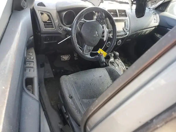 JA4AR4AW9GZ055406 2016 MITSUBISHI OUTLANDER - Image 8