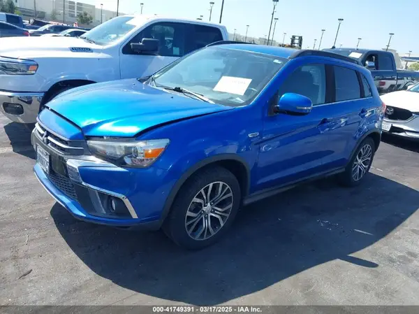 JA4AR4AW9JZ035650 2018 MITSUBISHI OUTLANDER - Image 2