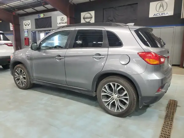 JA4AR4AW9KU005076 2019 MITSUBISHI OUTLANDER - Image 2