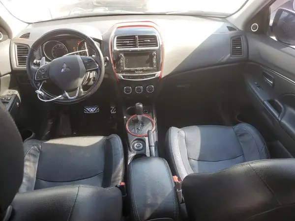 JA4AR4AWXGZ025749 2016 MITSUBISHI OUTLANDER - Image 8