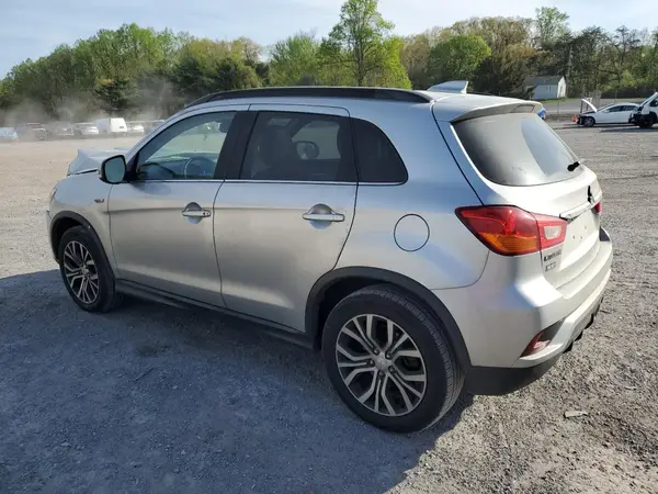 JA4AR4AWXJZ007176 2018 MITSUBISHI OUTLANDER - Image 2