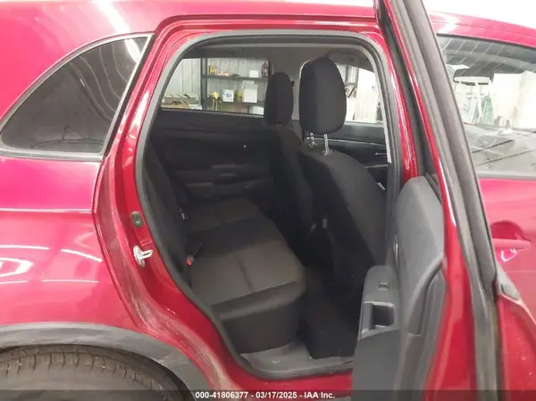 JA4ARUAU0MU003394 2021 MITSUBISHI OUTLANDER - Image 8