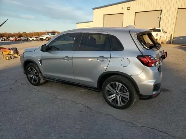 JA4ARUAU0MU018381 2021 MITSUBISHI OUTLANDER - Image 2