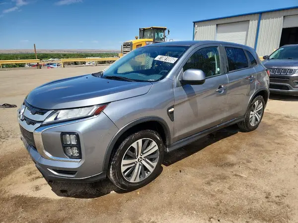JA4ARUAU0MU035990 2021 MITSUBISHI OUTLANDER - Image 1