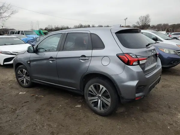 JA4ARUAU0MU036086 2021 MITSUBISHI OUTLANDER - Image 2