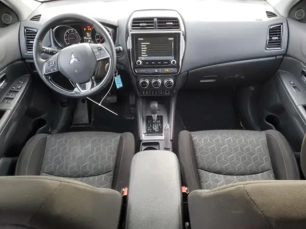 JA4ARUAU0NU018656 2022 MITSUBISHI OUTLANDER - Image 8