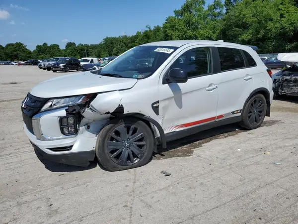 JA4ARUAU0PU007269 2023 MITSUBISHI OUTLANDER - Image 1