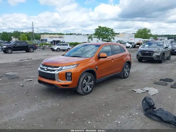 JA4ARUAU0RU000616 2024 MITSUBISHI OUTLANDER - Image 2