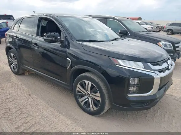 JA4ARUAU0RU016539 2024 MITSUBISHI OUTLANDER - Image 1