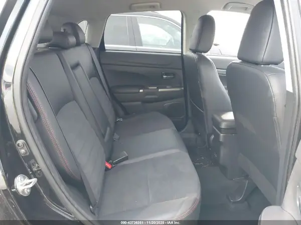 JA4ARUAU0RU016539 2024 MITSUBISHI OUTLANDER - Image 8