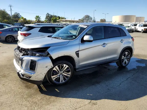 JA4ARUAU0SU002467 2025 MITSUBISHI OUTLANDER - Image 1