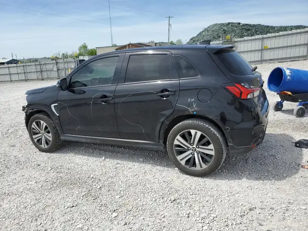 JA4ARUAU1MU010919 2021 MITSUBISHI OUTLANDER - Image 2