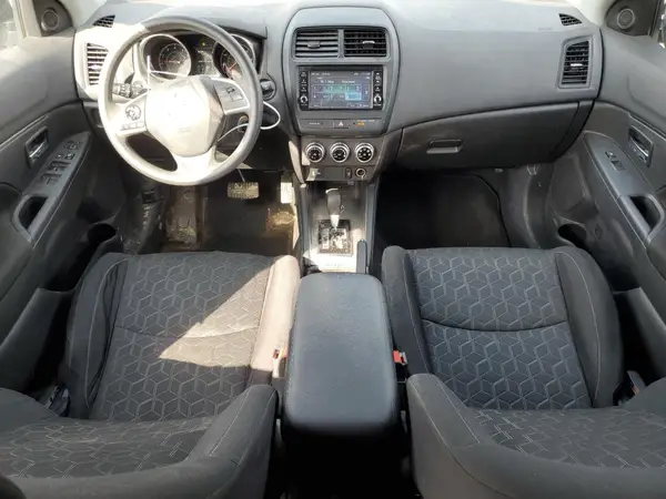 JA4ARUAU1MU024562 2021 MITSUBISHI OUTLANDER - Image 8