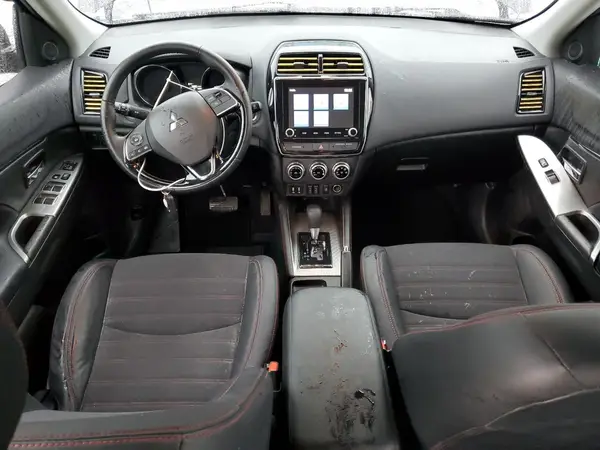 JA4ARUAU1NU013109 2022 MITSUBISHI OUTLANDER - Image 8